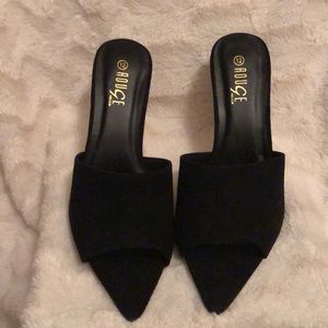 ✨BRAND NEW✨ BLACK MULES